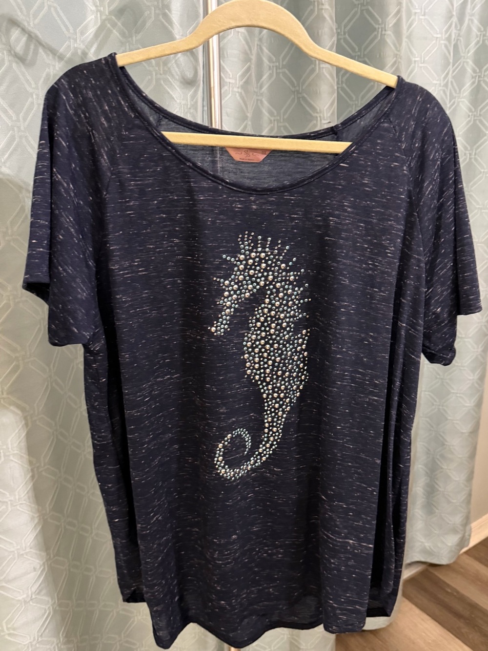 NWOT SJS Women's Navy Speckled Seahorse Short Sleeve Tee